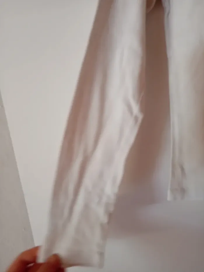 Tee-shirt manches longues blanc.  Kiabi. 10 ans. Coton - photo numéro 4