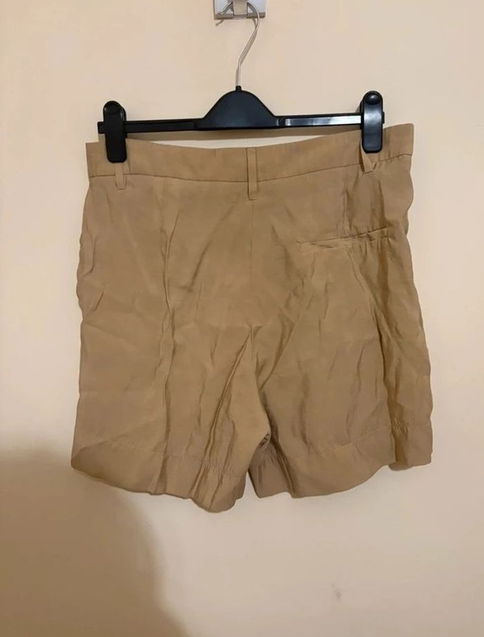 🌿 Short fluide beige H&M Taille 44 🌿 - photo numéro 2