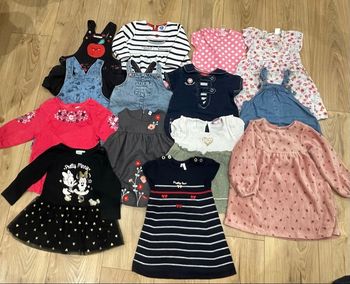 Lot robes en 12 mois