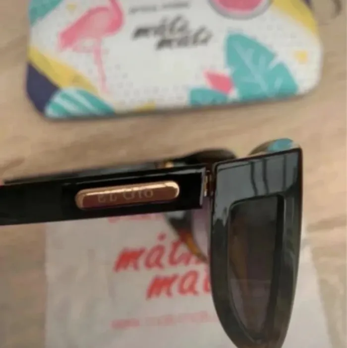 Lunette soleil excellent état 🍭🍭 - photo numéro 5