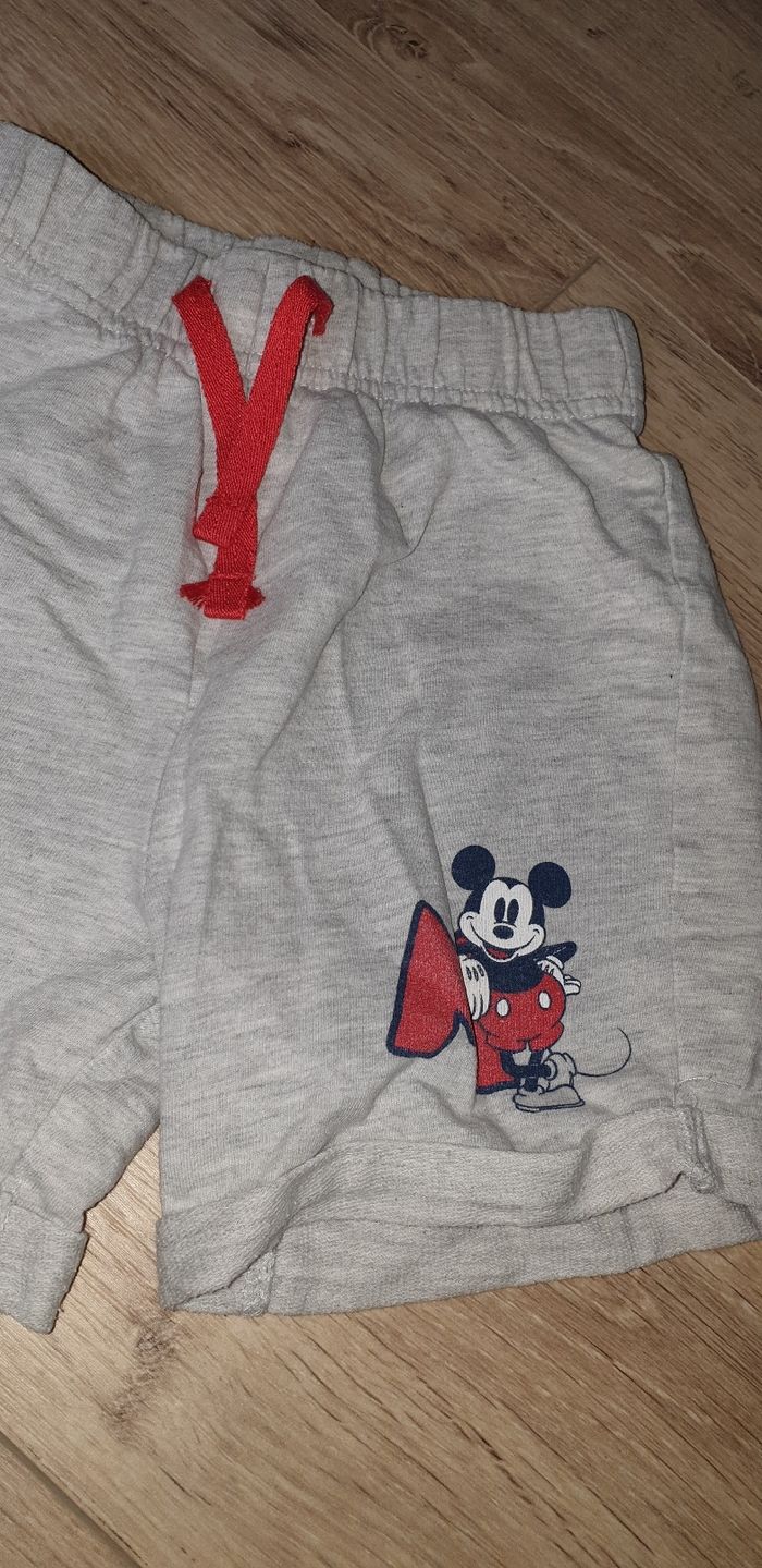 Short Mickey 4 ans - photo numéro 2