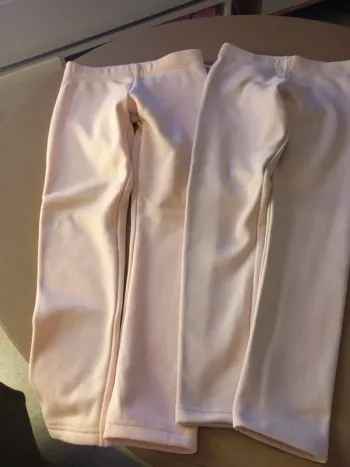 2 leggings très chaud 8 ans