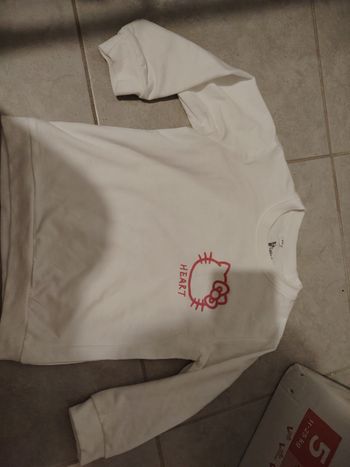 Pull fin hello kitty