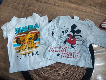 Lot tee shirt roi lion Mickey 3mois