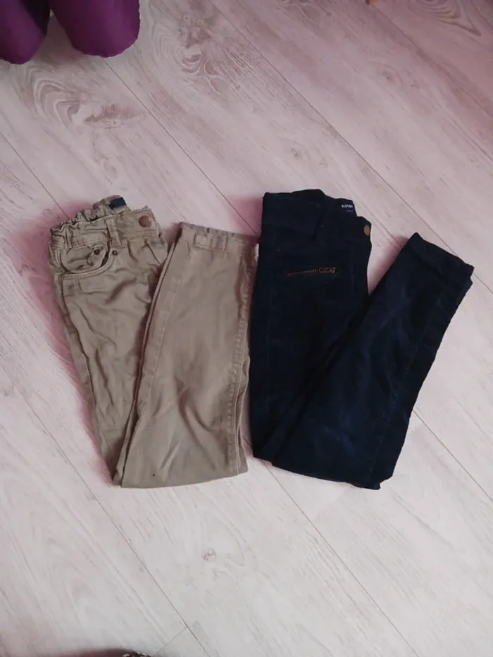 Lot de 2 pantalons 7 ans