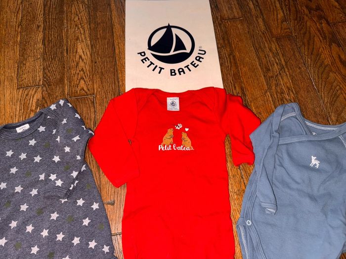 Lot body petit bateau 6 mois - photo numéro 2