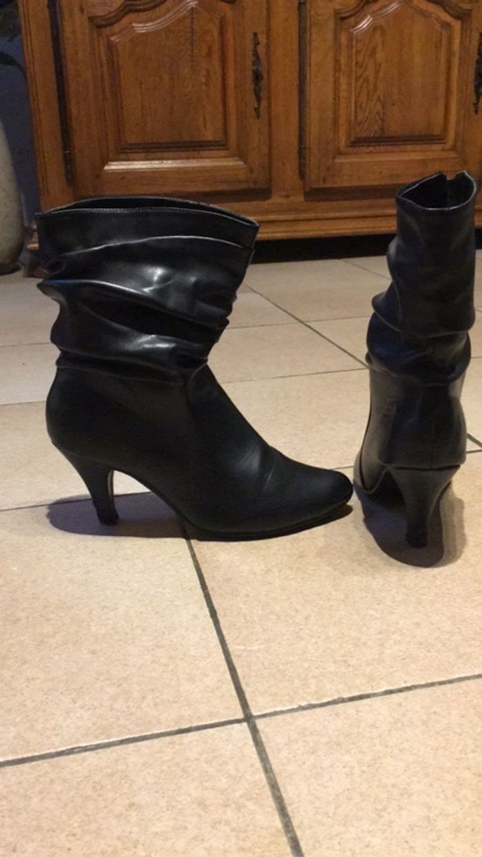 Bottines noires - photo numéro 2
