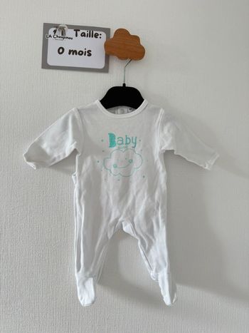 Pyjama / dors bien / grenouillère - taille 0 mois 🌼