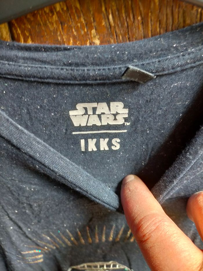 Très joli tee shirt IKKs x Star War 8 ans - photo numéro 2