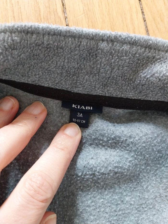 Polaire zippé gris Kiabi (3A) - photo numéro 3