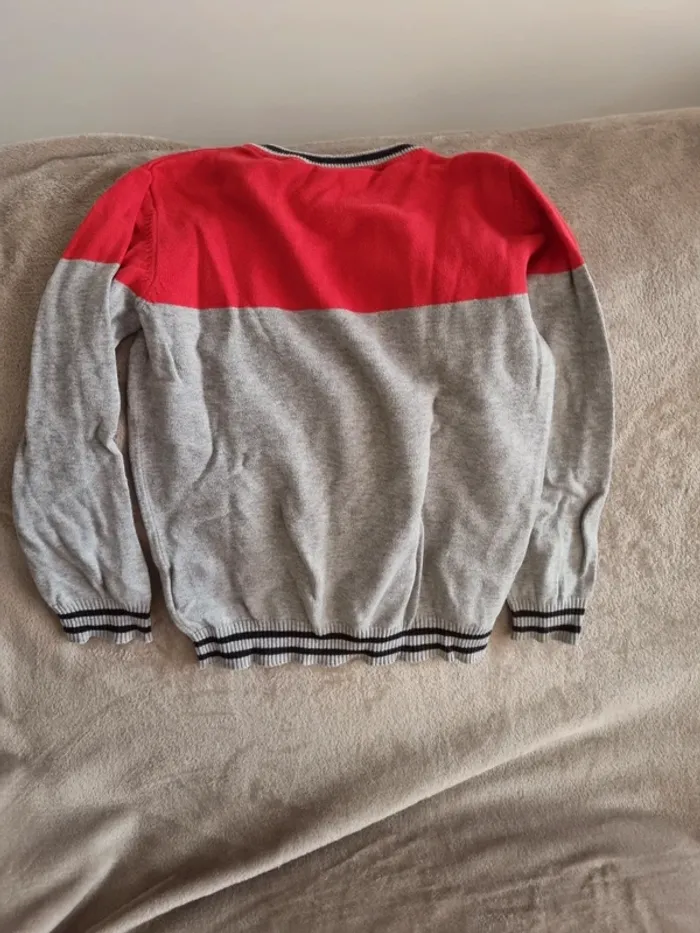 Pull 8 ans - photo numéro 2