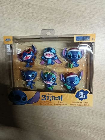 Figurines Stitch