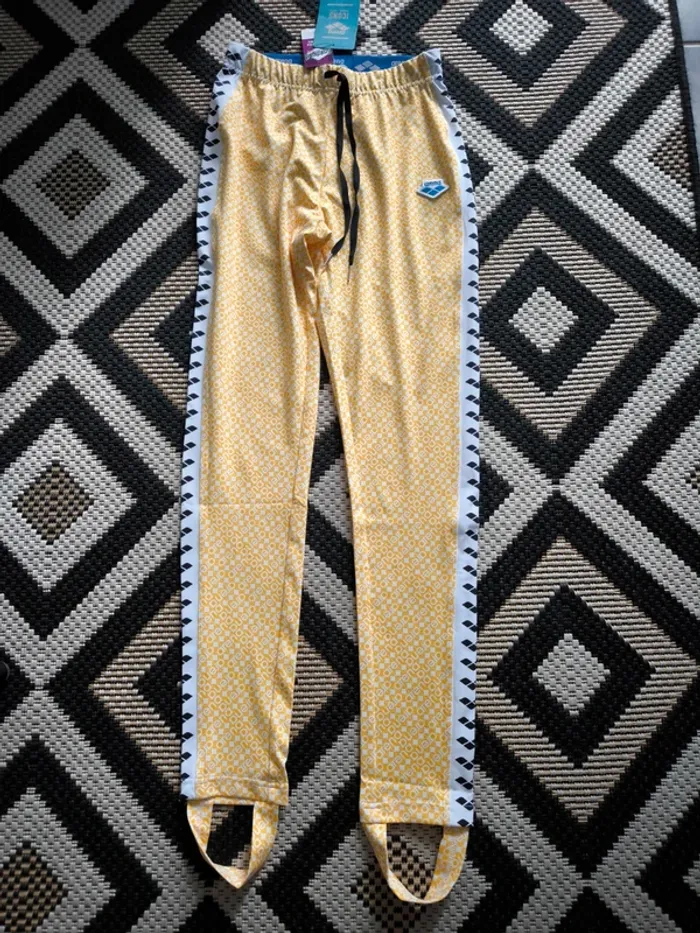 Legging arena Caroline team taille S neuf