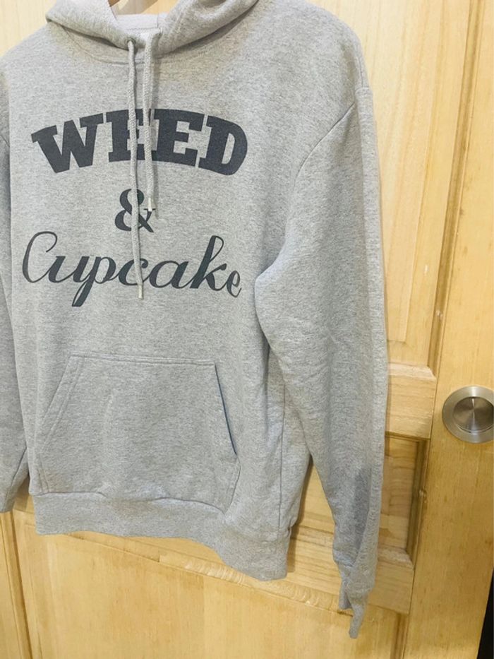 Sweat à capuche gris “Weed & Cupcake” unisexe – taille S - photo numéro 3