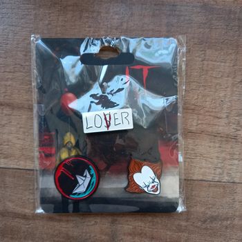 Lot 3 pin's It Ça