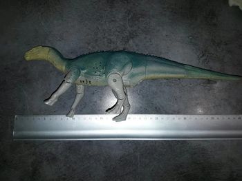 dinosaure figurine