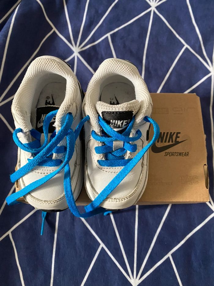 Basket air max bébé taille 19,5 - photo numéro 2