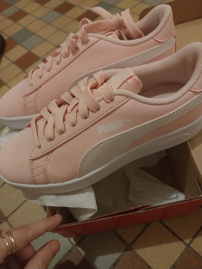 Baskets puma neuves Pointure 36 dans sa boîte
