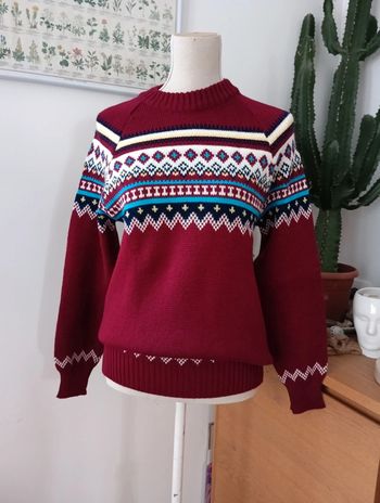 Pull vintage jacquard bordeaux taille 36 made in Italy