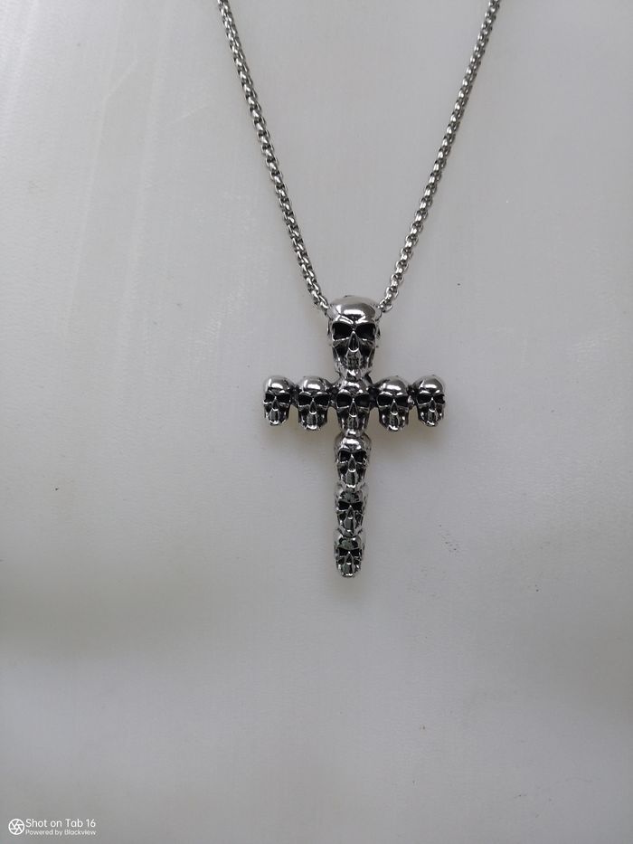 Superbe collier gothique en croix en acier - photo numéro 2