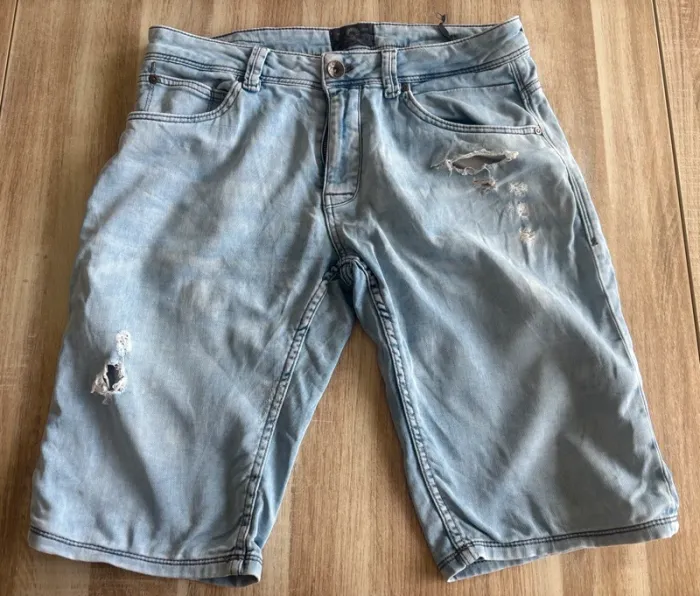 Short Jeans