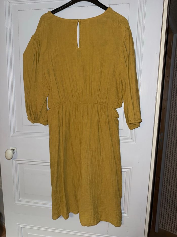 Robe moutarde - photo numéro 2