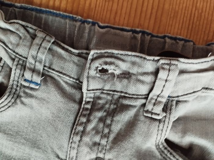 Jean slim enfant - Taille 7 ans - Très bon état - photo numéro 3