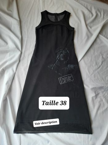 Longue Robe  Taille 38 ( voir description)