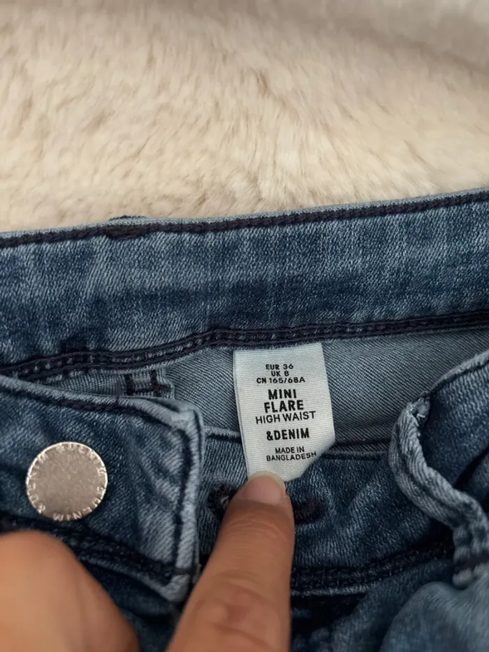 Jean pattes d’éléphant taille 36 H&M - photo numéro 2