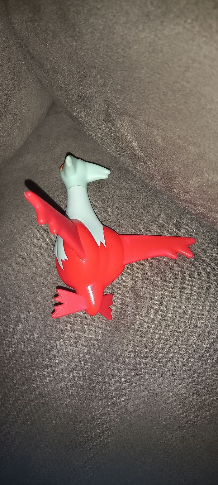 Figurine pokémon latias - photo numéro 2