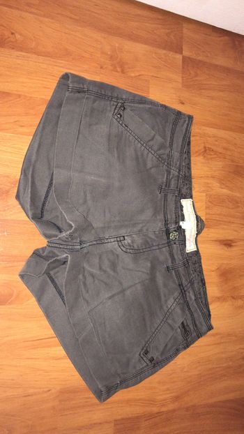 Short en jean gris taille 38