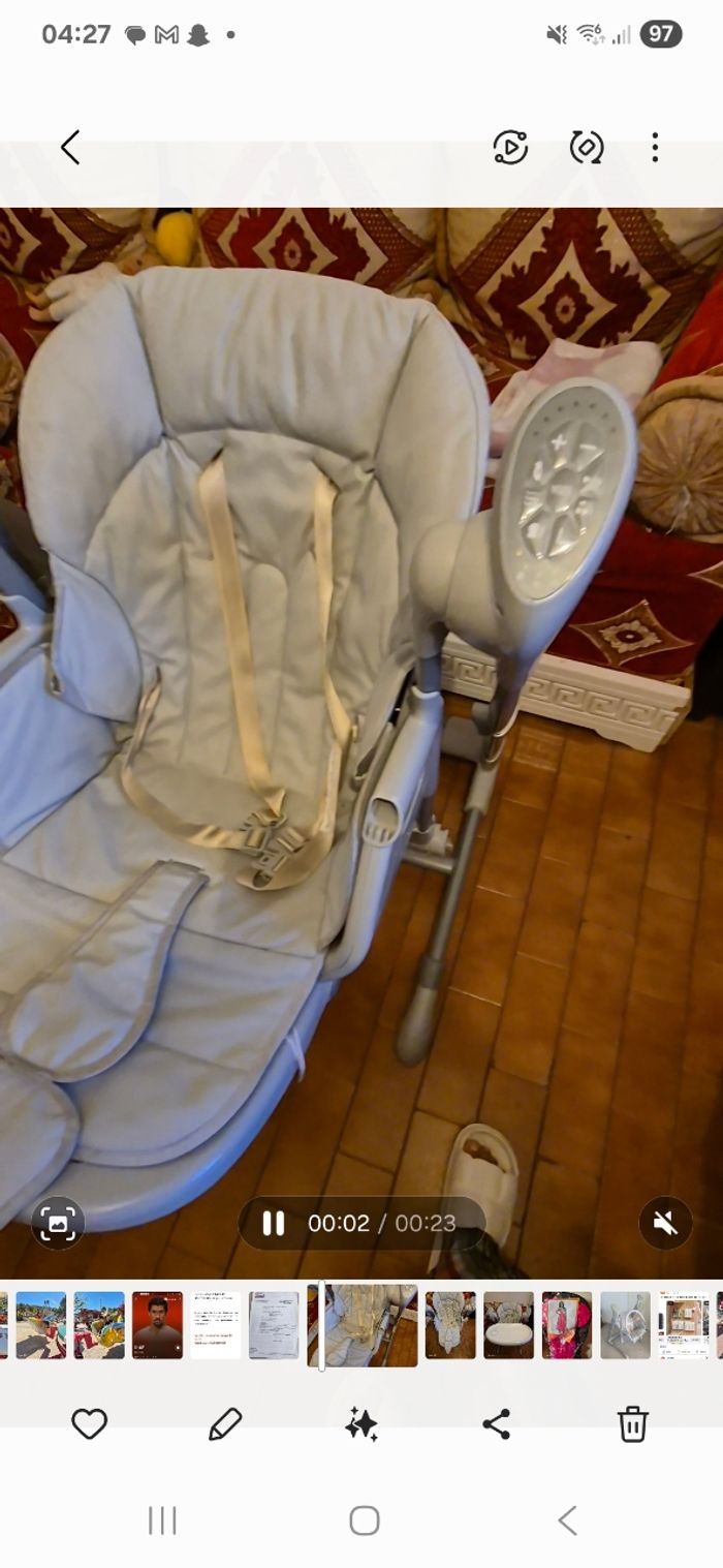 Chaise haute balancelle