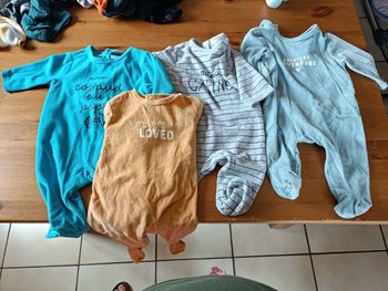 Lots 8 pyjamas 3 mois