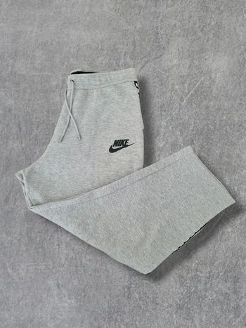 Jogging large Nike gris - M