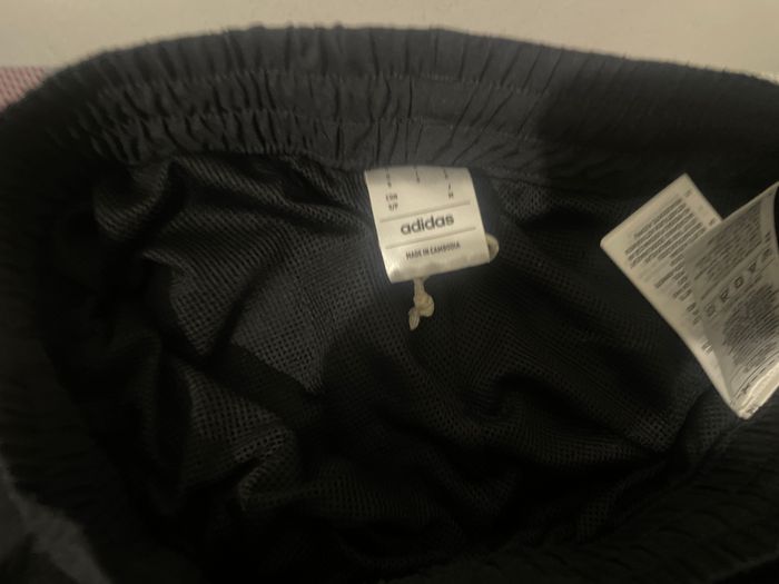 Bas adidas à vendre - photo numéro 3