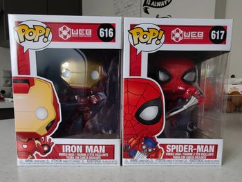 Lot de 2 Funko pop Marvel WEB Iron man 616 & Spiderman 617 (Exclu Disney Park)