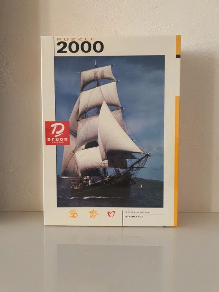 Puzzle 2000 pièces neuf sous emballage