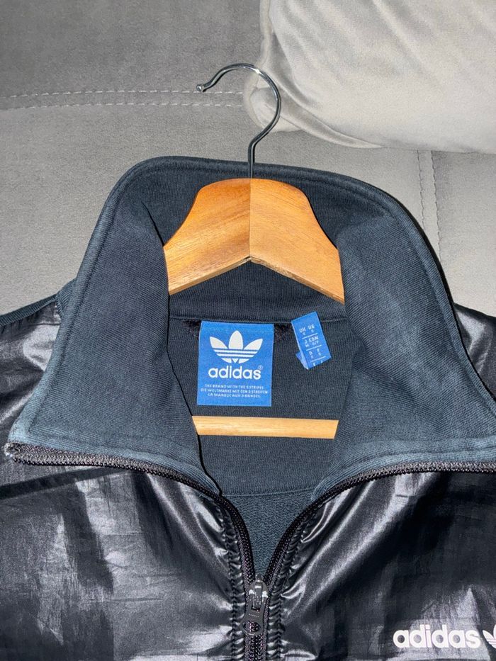 Veste Adidas noire – sport & style réunis - photo numéro 2