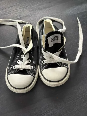 Converse noir taille 22