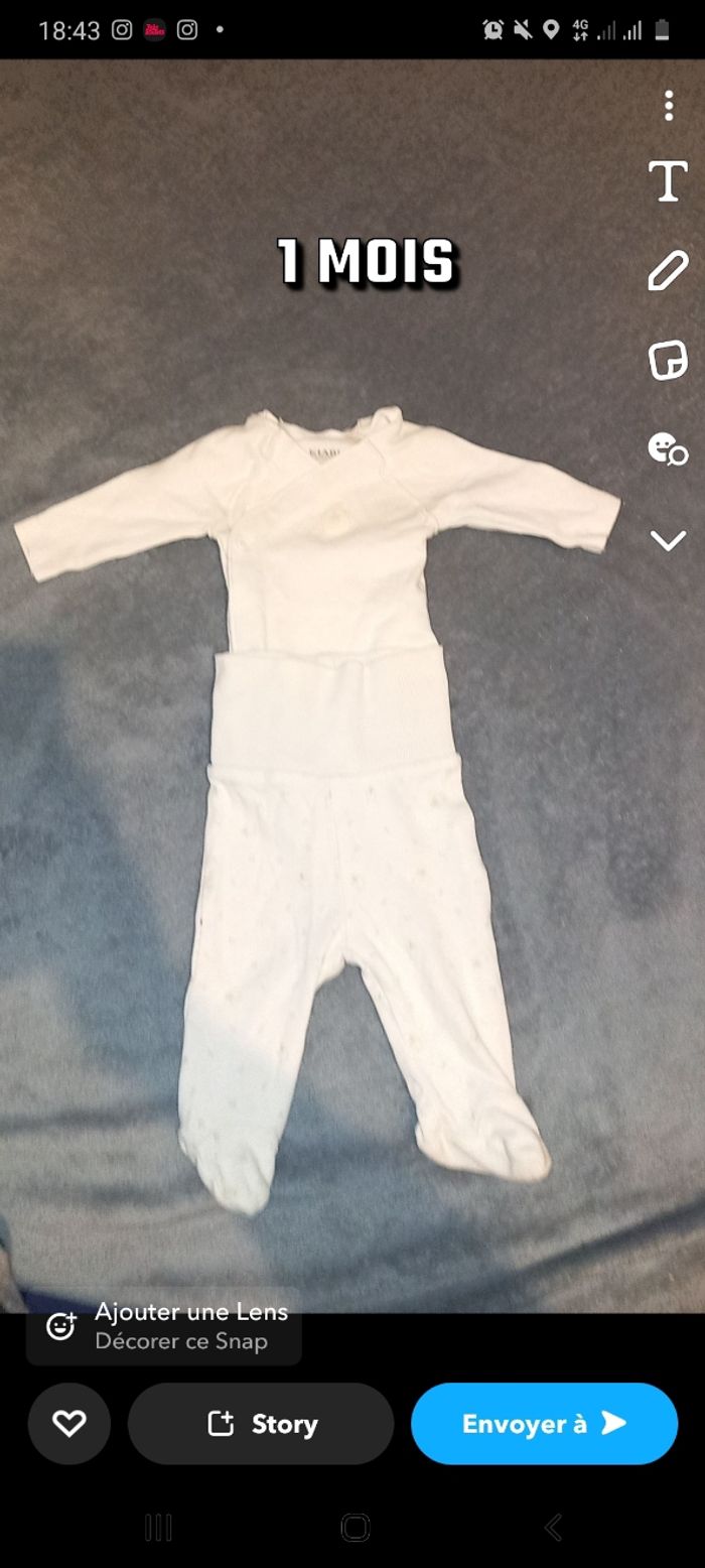 Lot vêtement bebe 1 mois - photo numéro 6