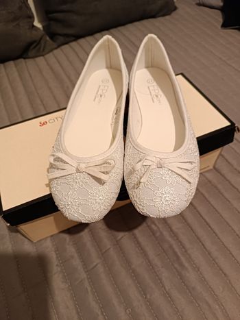 Ballerine blanche brodée 