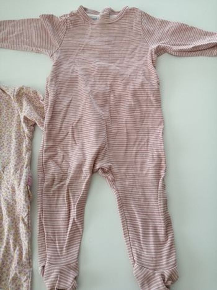 Lot pyjamas - photo numéro 2