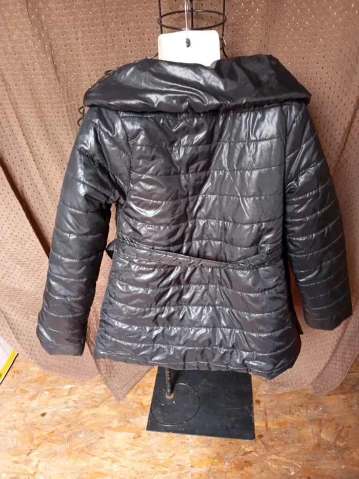 Manteau noir a boutons 12ans - photo numéro 5