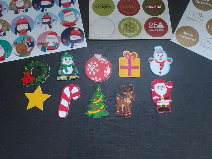 Stickers pere Noël et merry christmas - photo numéro 5