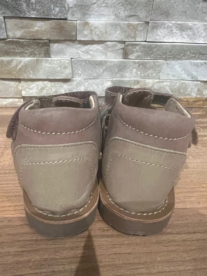 Chaussures enfant t.27 neuves - photo numéro 4