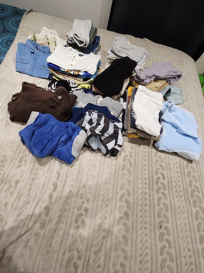 Lot de vêtements 9 mois
