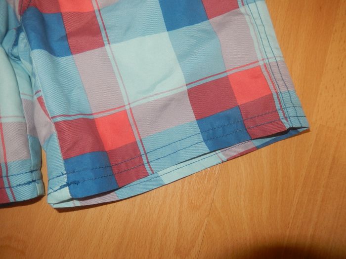 short de bain 6 ans - photo numéro 5