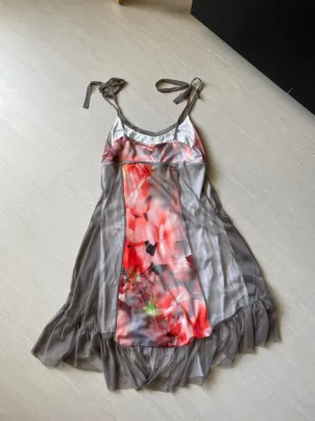 Robe légère - gris et orange