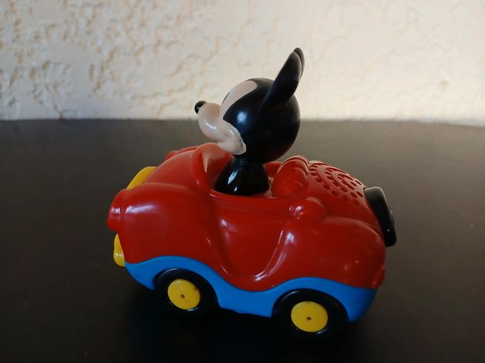 Mickey et son cabriolet Tut Tut bolides - photo numéro 6