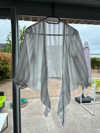 Veste femme en dentelle